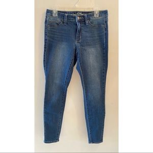 Universal Thread skinny jeans